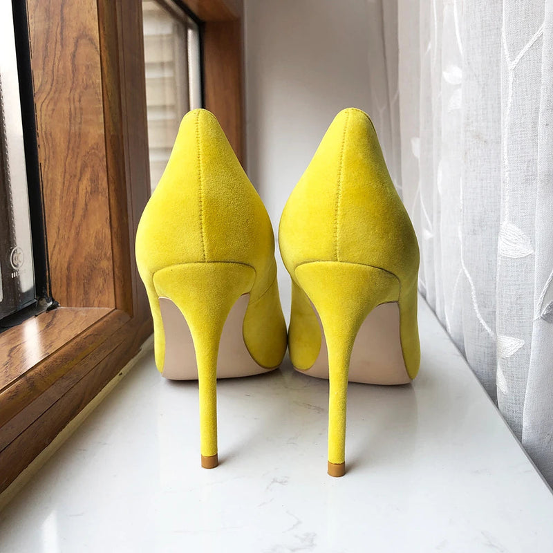 Polished Heels with an Effortless Classic Look