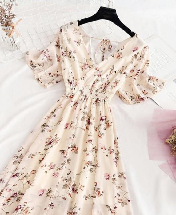 Classic Vintage & Enduringly Stylish Dress