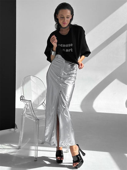 Sophisticated Garment with a Clean Classic Look