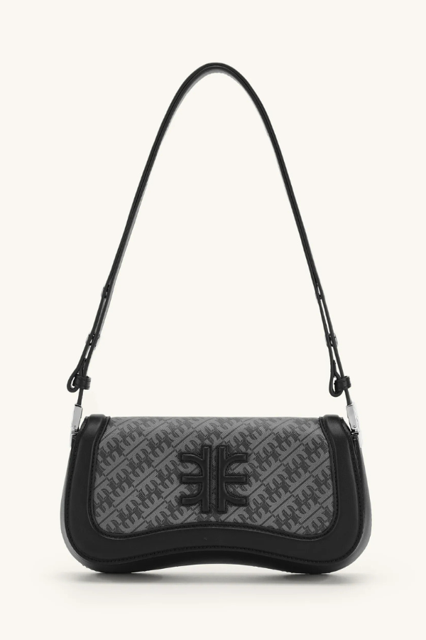 Effortlessly Elegant Garment with a Timeless Design