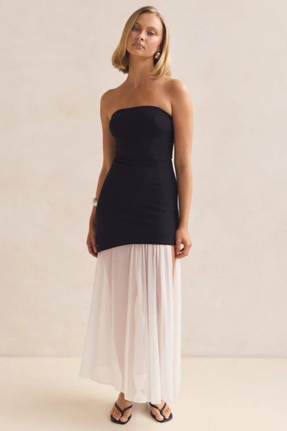 Sophisticated Dress with a Clean Classic Look