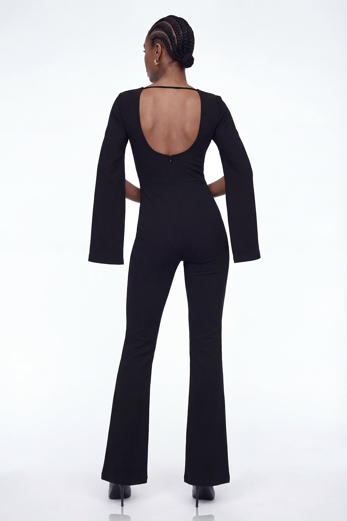 Beautifully Finished Garment in a Timeless Design