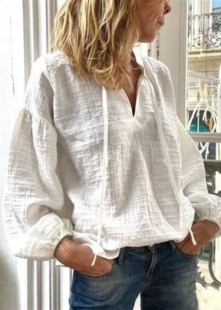 Sophisticated Blouse with a Clean Classic Look