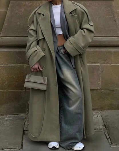 Gracefully Styled Coat for Any Occasion