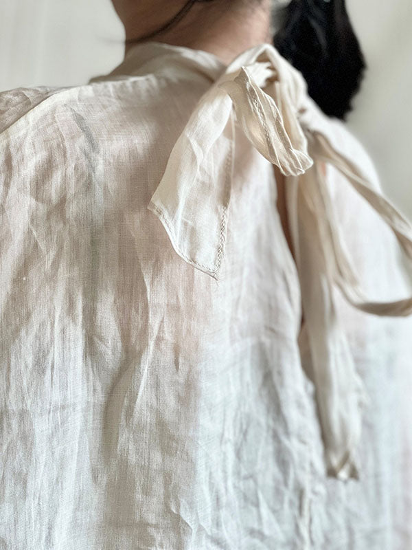 Classic Vintage Shirt with a Flattering Fit