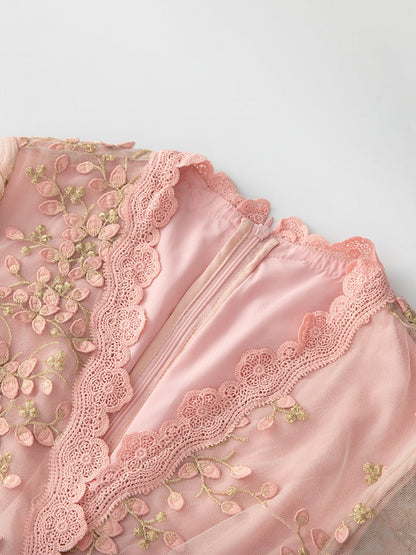 Classic Vintage & Enduringly Stylish Dress