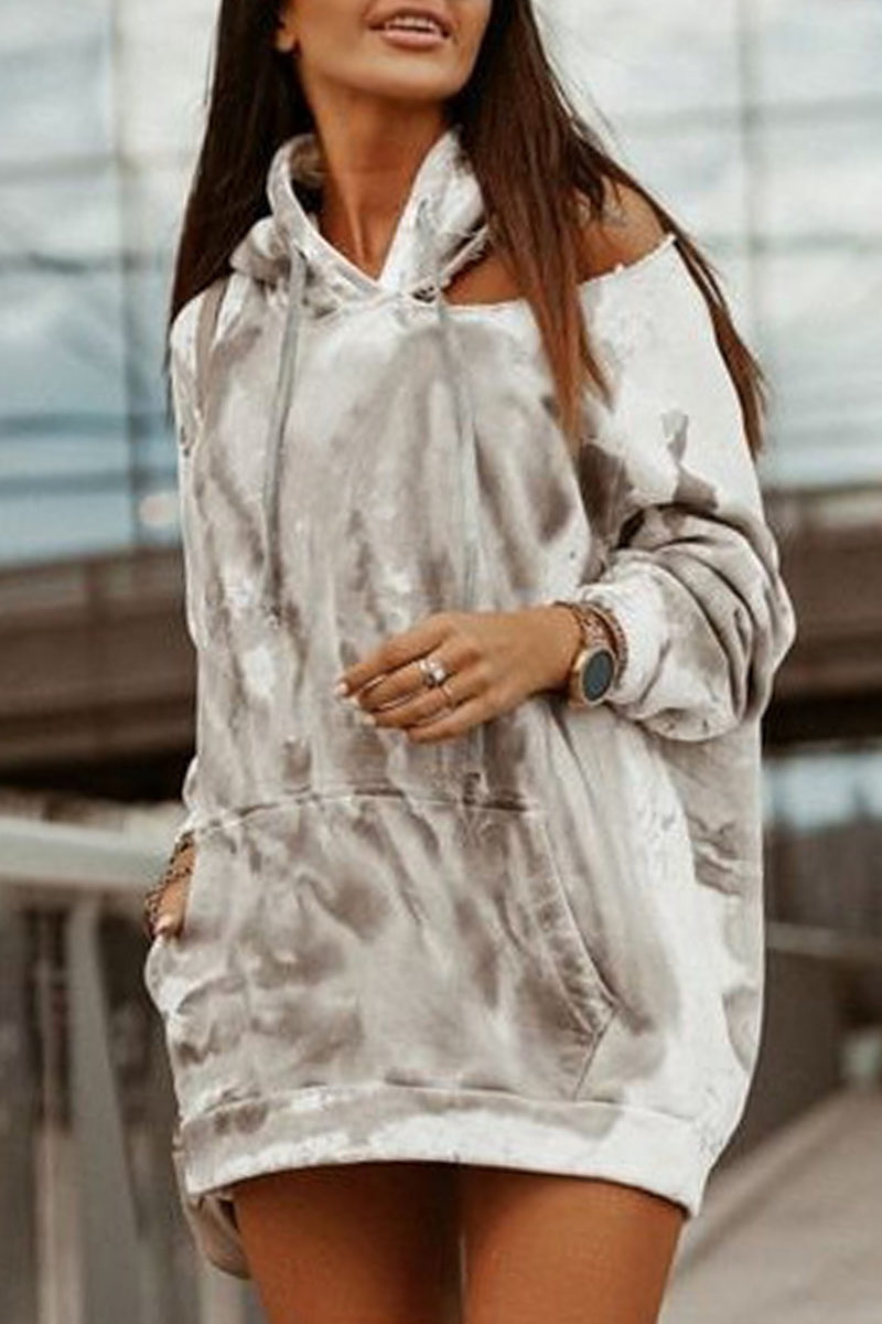 Effortlessly Elegant Top with a Timeless Design