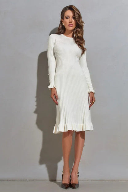 Classic Vintage Sweater with a Flattering Fit
