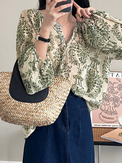 Classic Vintage & Enduringly Stylish Blouse