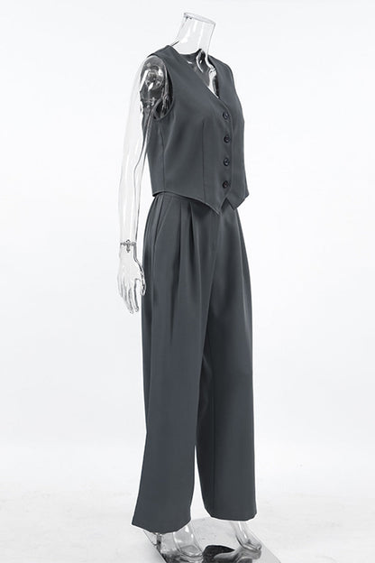 Gracefully Styled Garment for Any Occasion