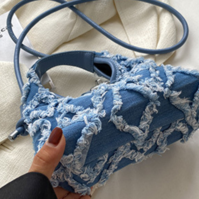 Beautifully Finished Bag in a Timeless Design