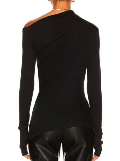 Well Tailored T-Shirt with a Graceful Silhouette