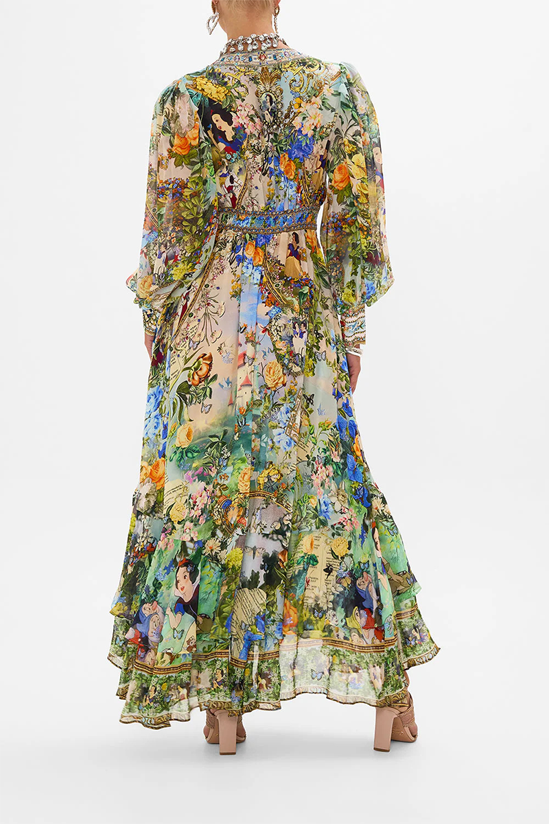 Beautifully Crafted Dress in a Classic Style
