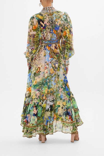Beautifully Crafted Dress in a Classic Style