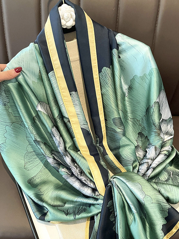 Effortlessly Elegant Garment with a Timeless Design