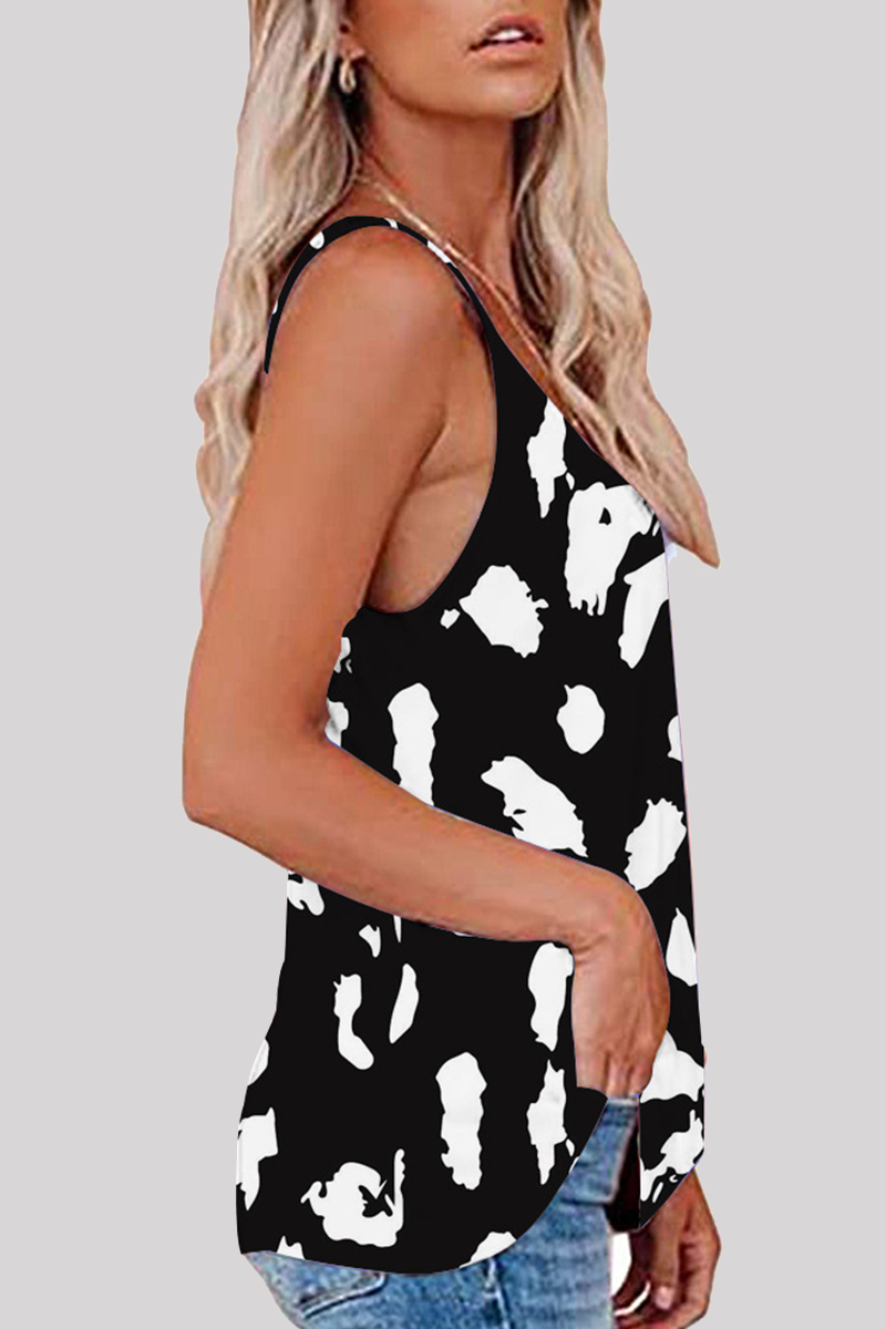 Polished Top with an Effortless Classic Look