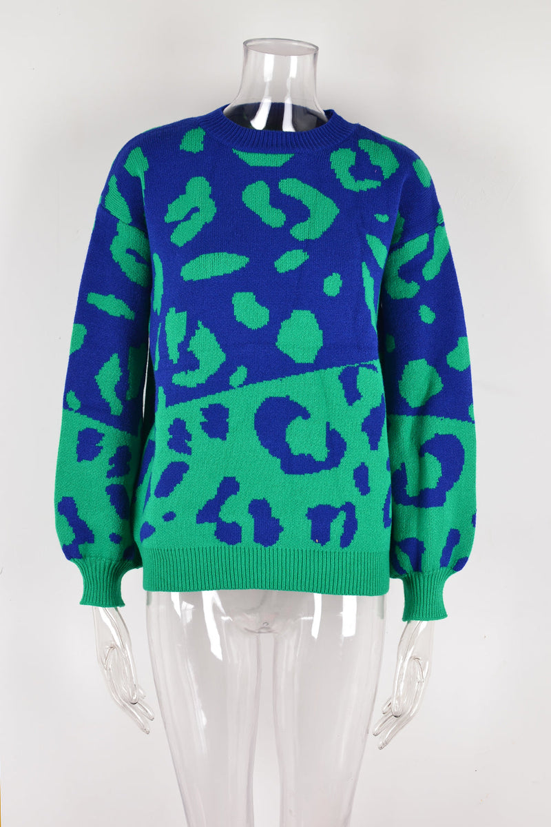 Well Tailored Sweater with a Graceful Silhouette
