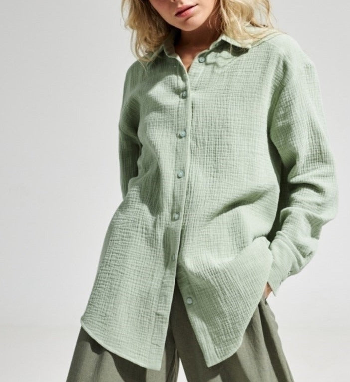 Sophisticated Shirt with a Clean Classic Look