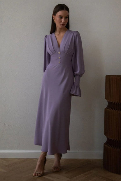 Classic Vintage & Enduringly Stylish Dress
