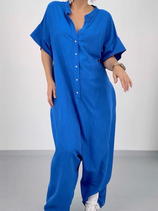 Sophisticated Garment with a Clean Classic Look