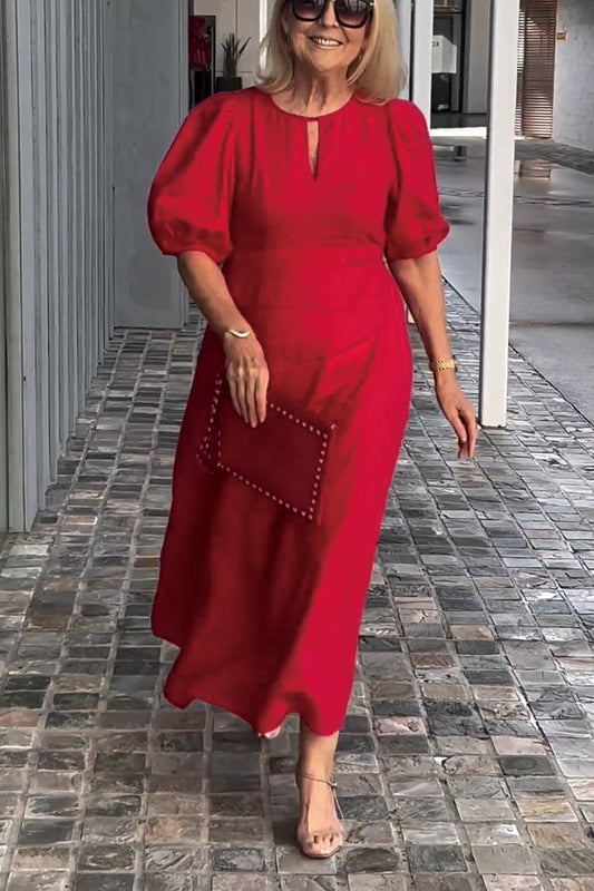 Beautifully Finished Dress in a Timeless Design