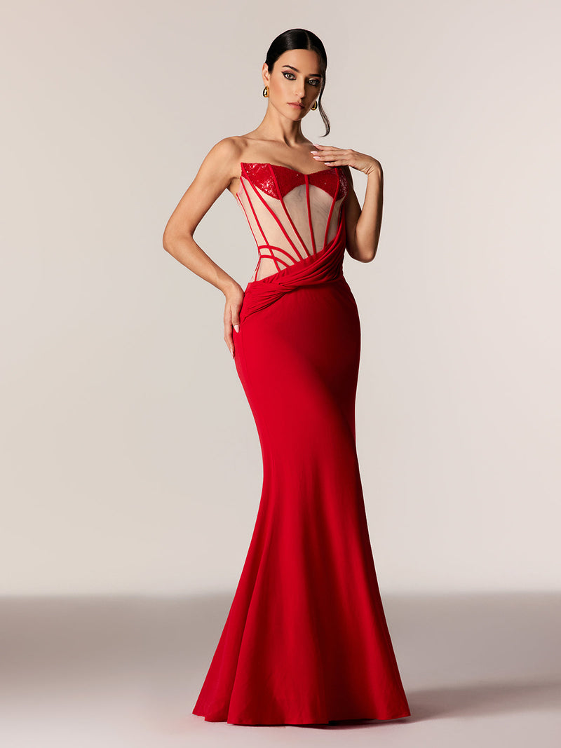 Beautifully Crafted Dress in a Classic Style