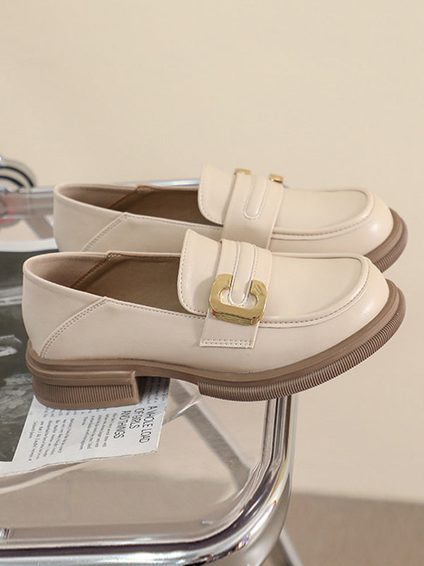 Well Tailored Shoes with a Graceful Silhouette