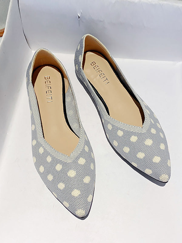 Sophisticated Heels with a Clean Classic Look