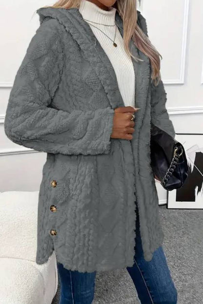 Well Tailored Coat with a Graceful Silhouette