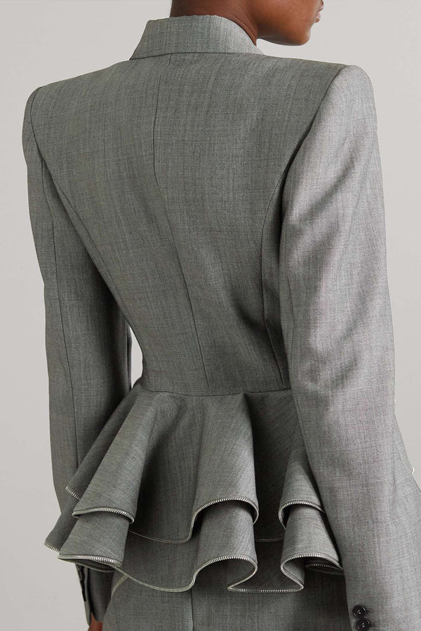 Effortlessly Elegant Garment with a Timeless Design