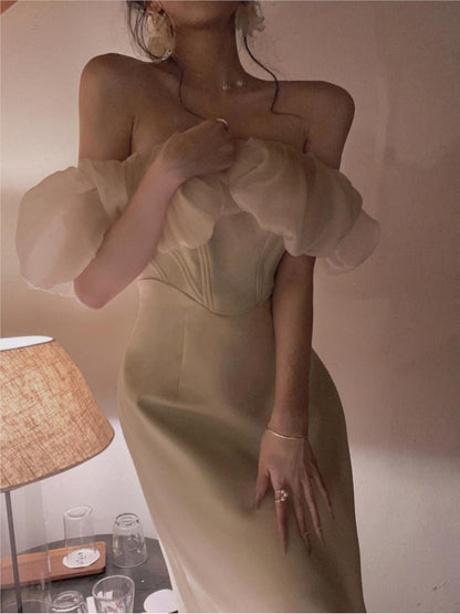 Sophisticated Dress with a Clean Classic Look