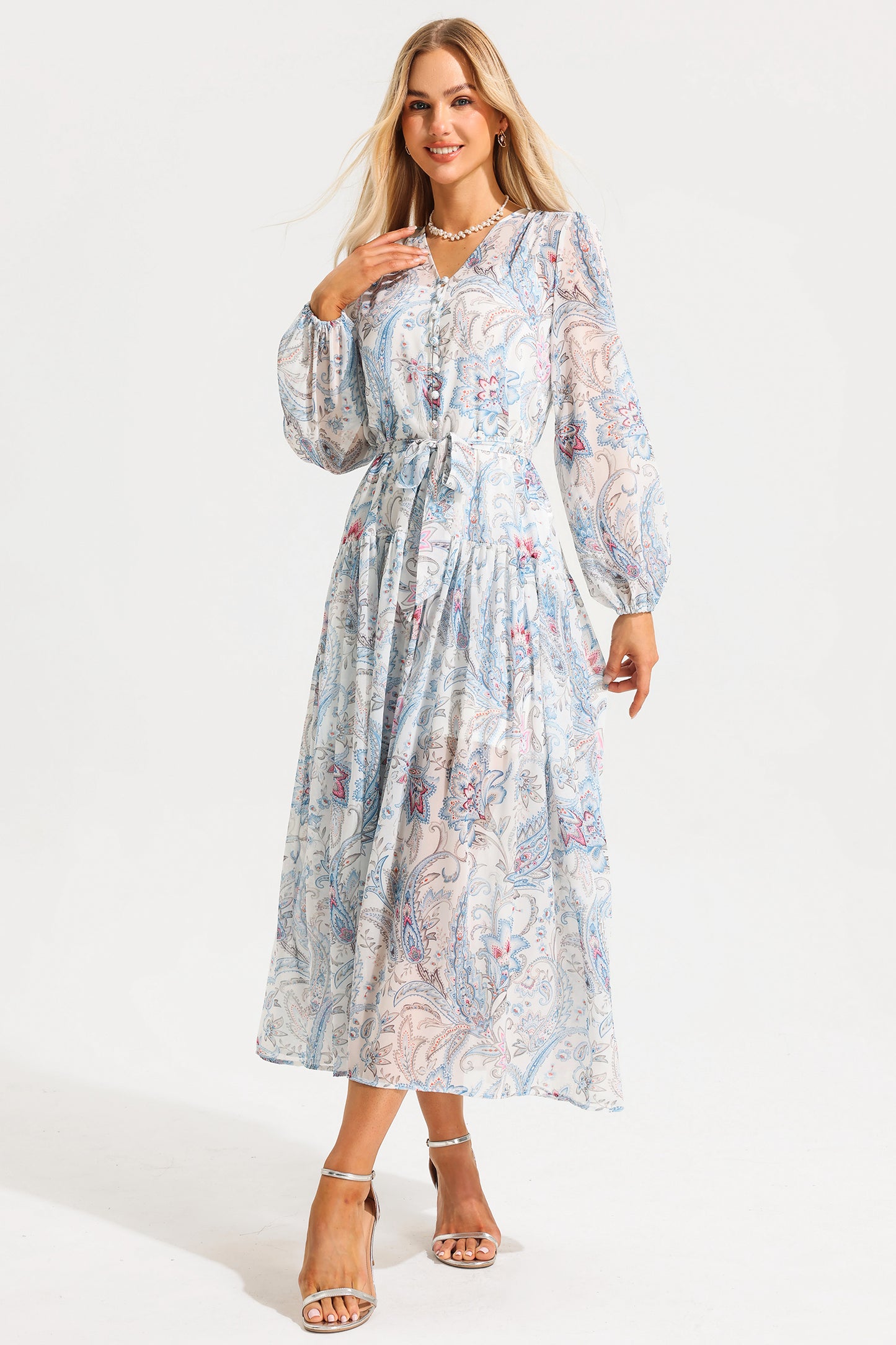 Beautifully Crafted Dress in a Classic Style