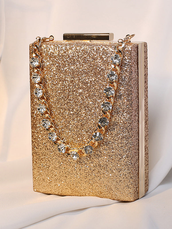 Well Tailored Bag with a Graceful Silhouette
