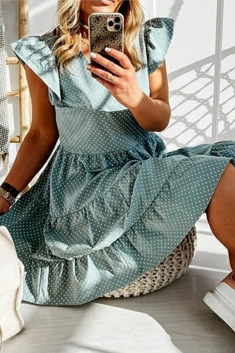 Beautifully Crafted Dress in a Classic Style