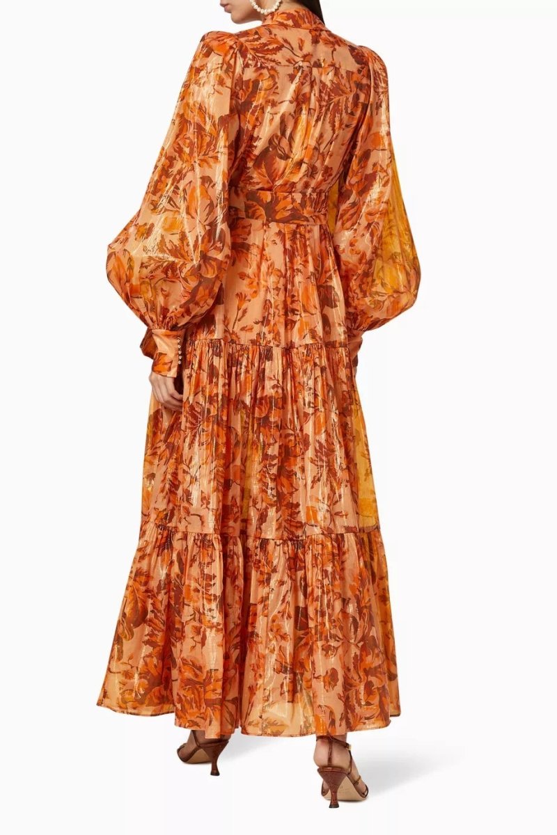 Well Tailored Garment with a Graceful Silhouette