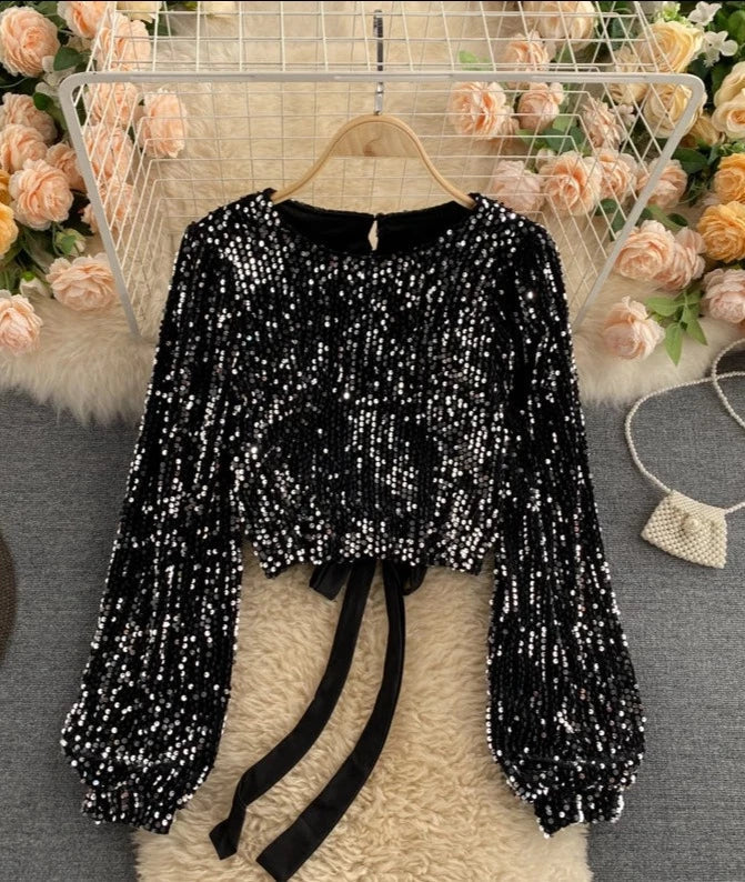 Classic Vintage & Enduringly Stylish Blouse
