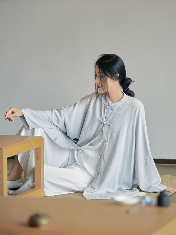 Effortlessly Elegant Blouse with a Timeless Design