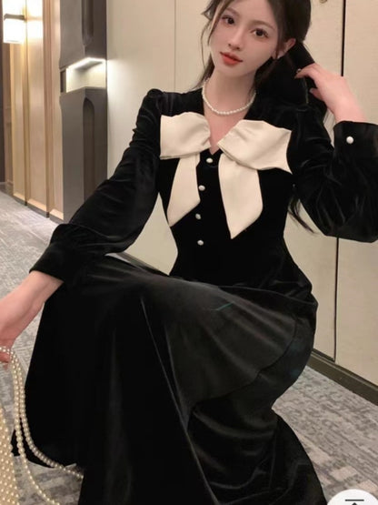 Classic Vintage & Enduringly Stylish Dress
