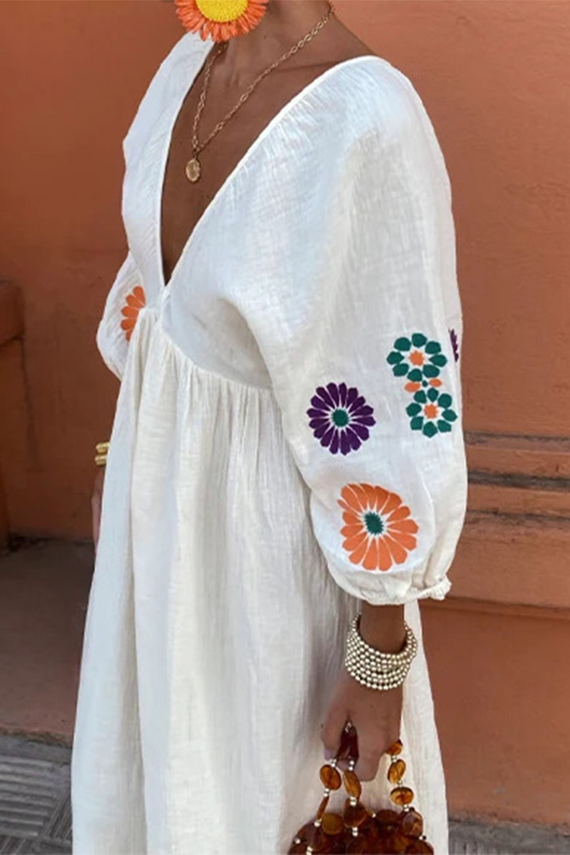 Beautifully Crafted Dress in a Classic Style