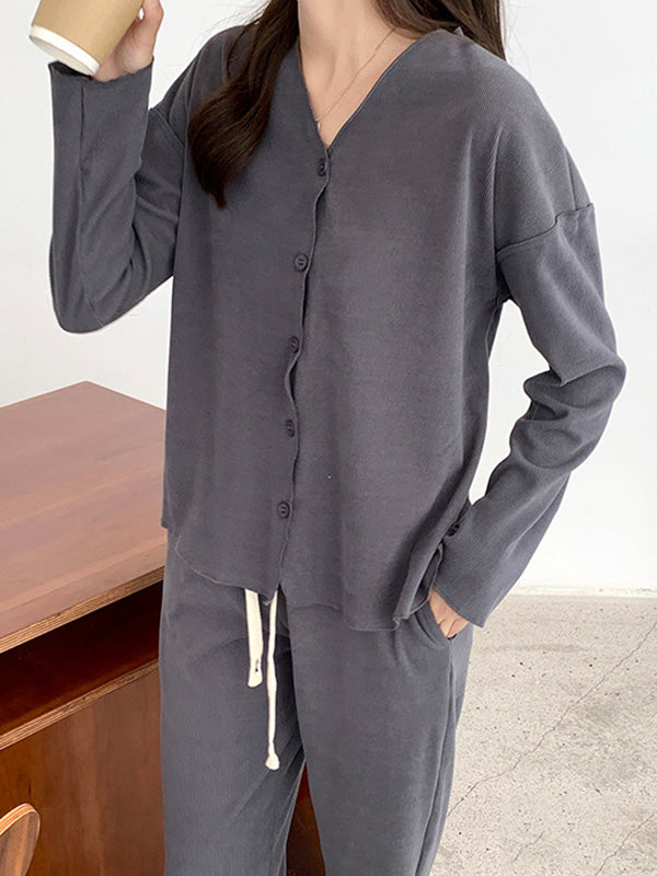 Effortlessly Elegant Cardigan with a Timeless Design