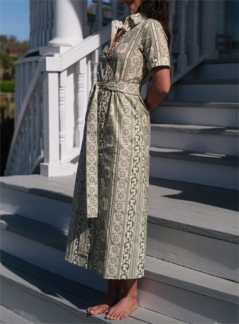 Sophisticated Dress with a Clean Classic Look