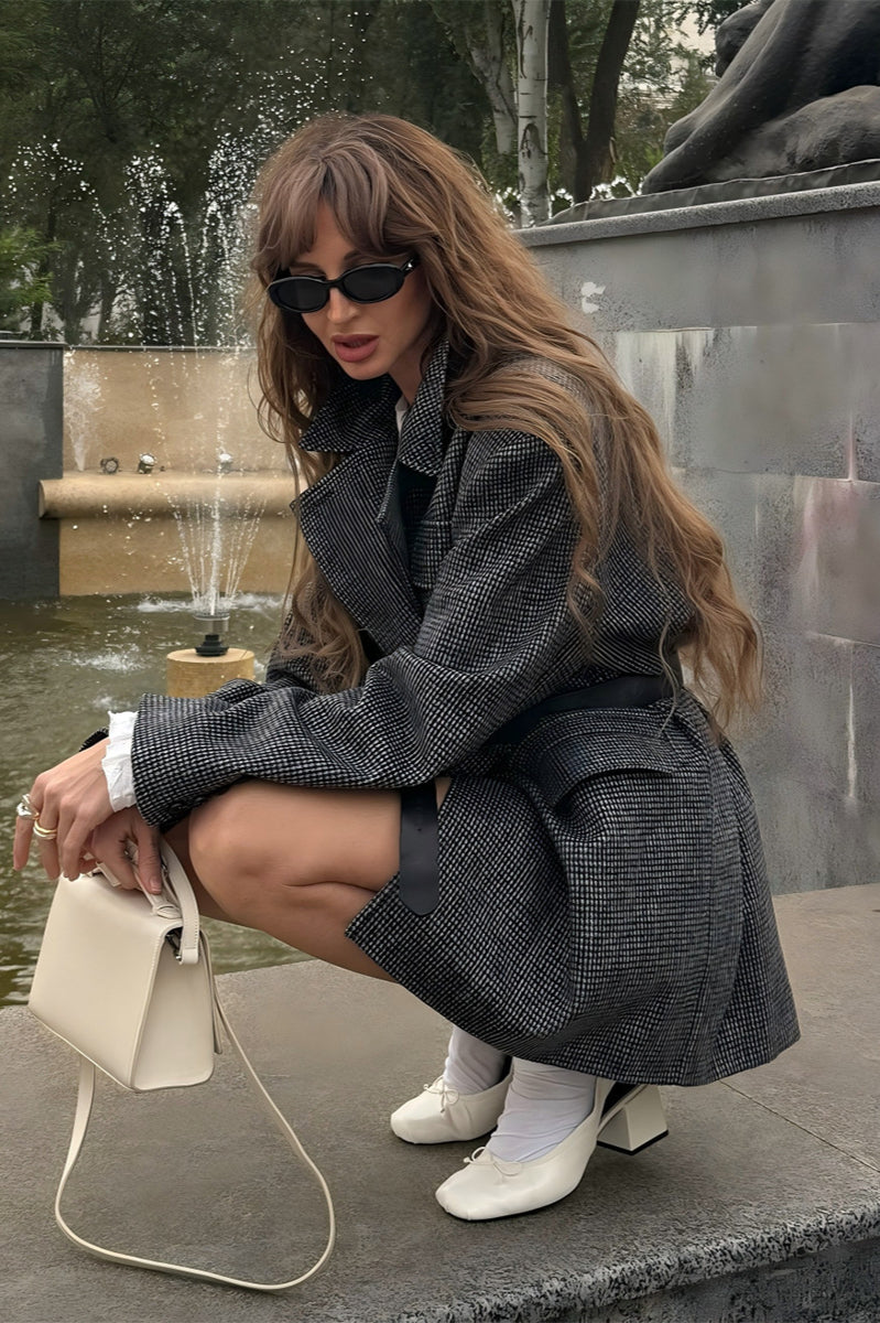 Gracefully Styled Coat for Any Occasion