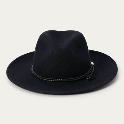 Sophisticated Garment with a Clean Classic Look