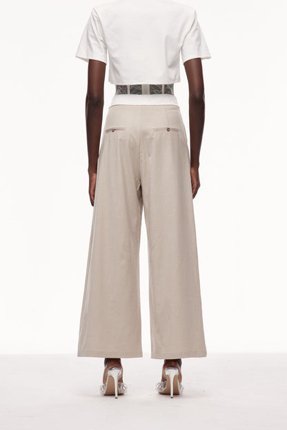 Elegantly Styled Pants for Everyday Wear