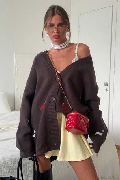 Well Tailored Cardigan with a Graceful Silhouette