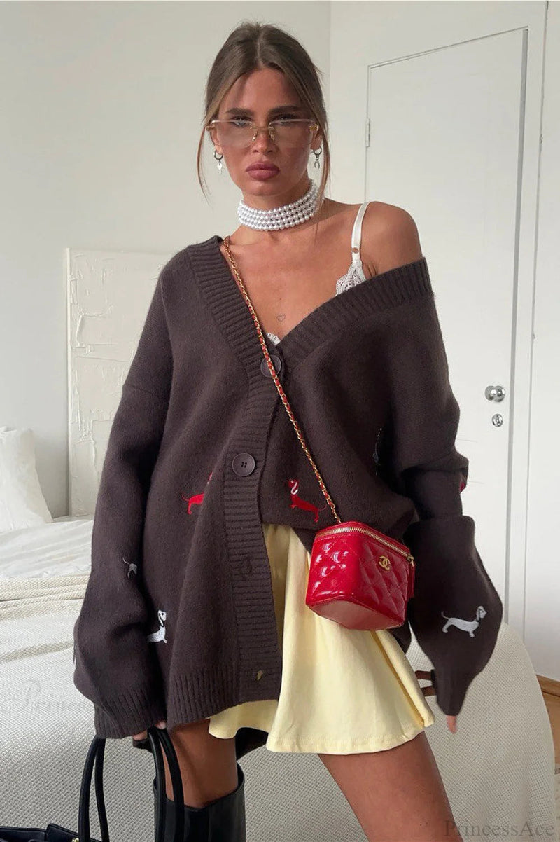 Well Tailored Cardigan with a Graceful Silhouette