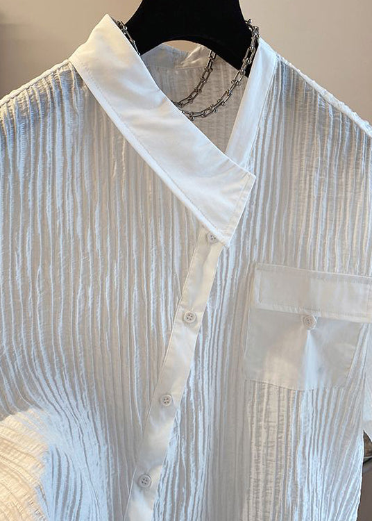 Effortlessly Elegant Blouse with a Timeless Design