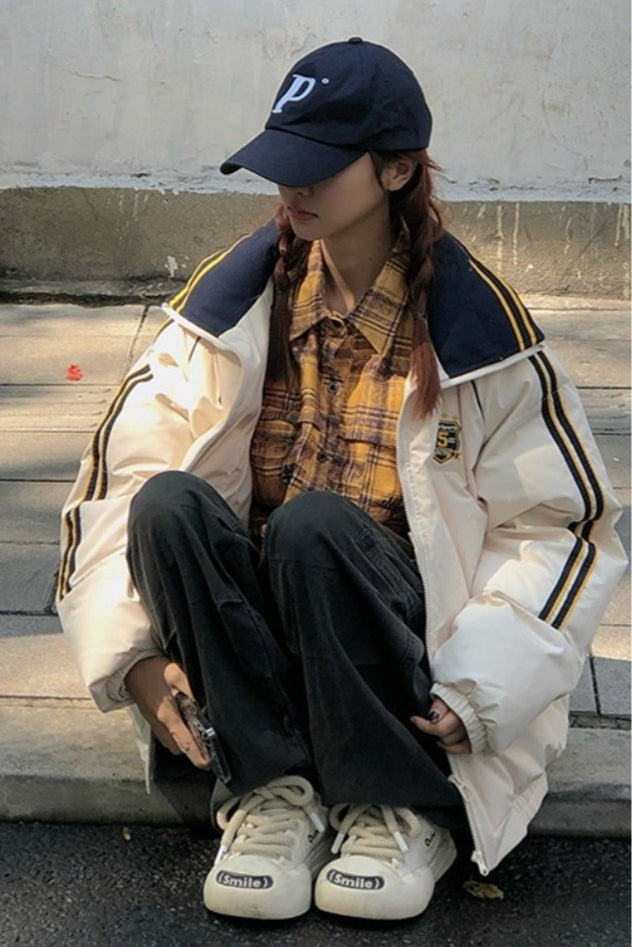 Effortlessly Elegant Jacket with a Timeless Design