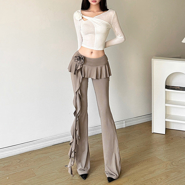 Effortlessly Elegant Trousers with a Timeless Design