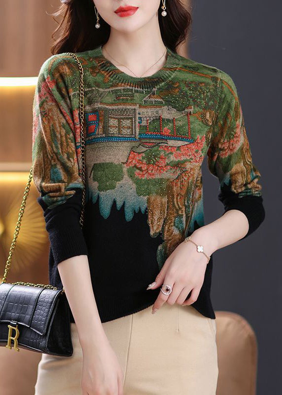 Well Tailored Sweater with a Graceful Silhouette